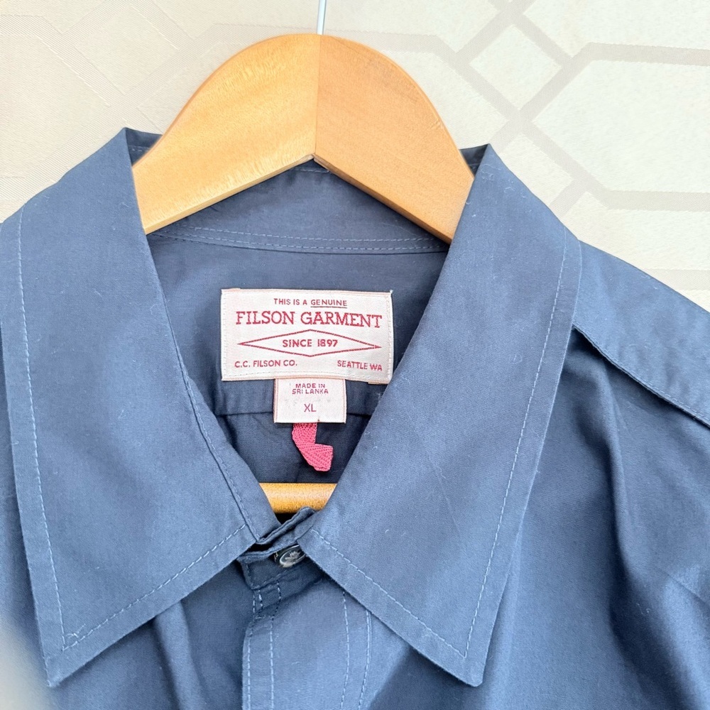 Filson Garment Men's Navy Button-Up Cotton Work Shirt Pockets Size XL - Picture 3 of 6